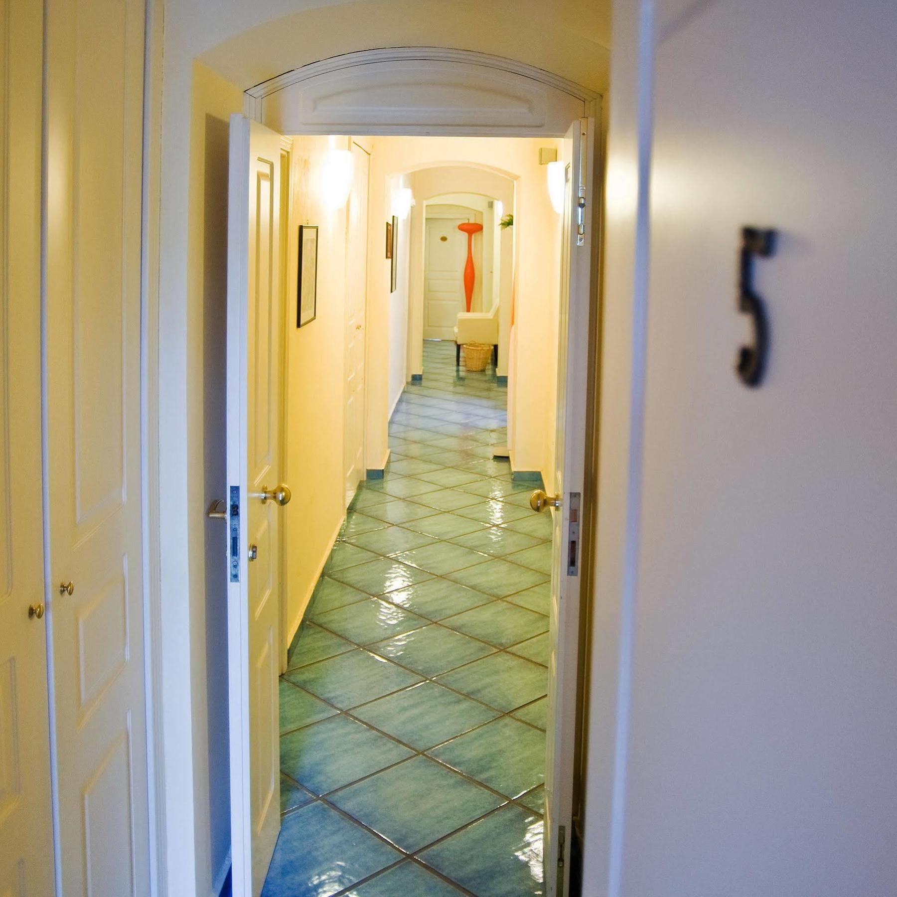B&B Napul'E Neapel Exteriör bild